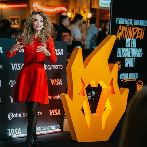 Profile image of Victoria Neuhofer
