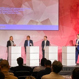 Am Podium "Sport & Marke" Kongress